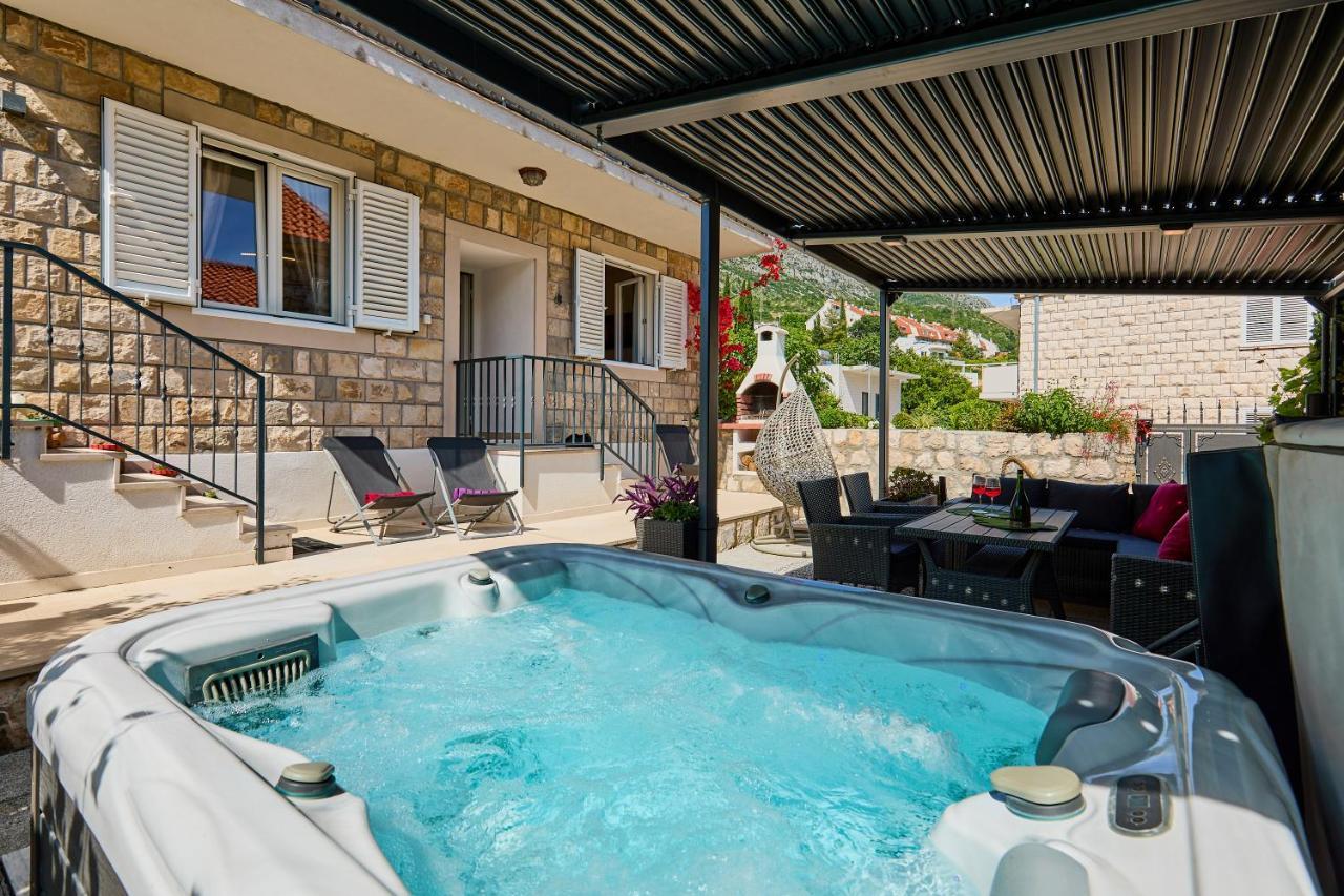 Apartment Aqua Dream - Private Jacuzzi, Wood Bbq , Terrace , Ground Floor Mokošica Exterior foto